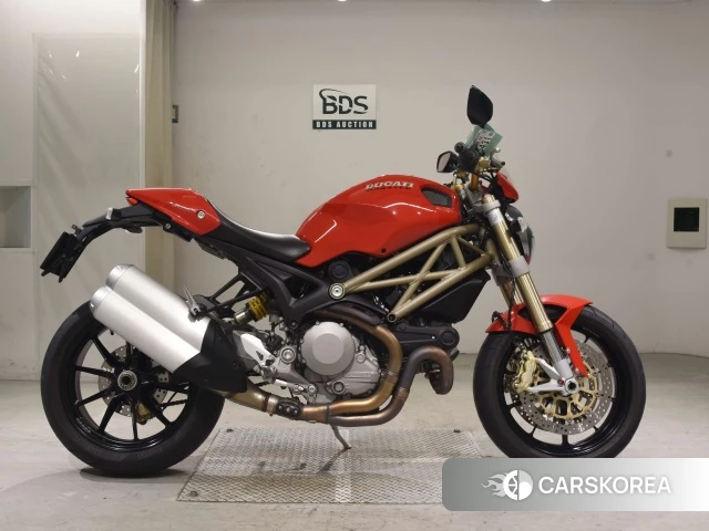 Проданный Ducati MONSTER 1100 EVO 2013 из Японии