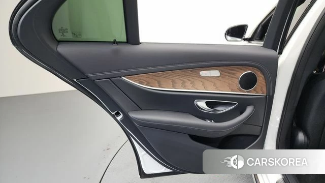 Mercedes-Benz E-Class W213 id 4524750 из Кореи 17