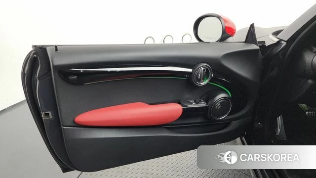 Mini Cooper S id 4525822 из Кореи 17