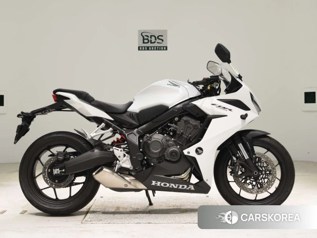 Проданный Honda CBR650R 2023 из Японии, фото 2