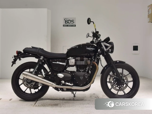 Проданный Triumph STREET TWIN 2019 из Японии