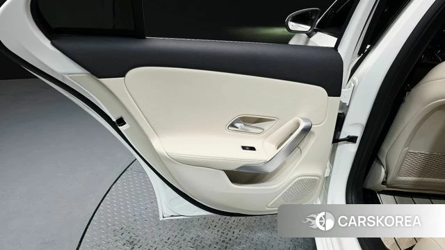 Mercedes-Benz A-Class W177 id 4879974 из Кореи 17