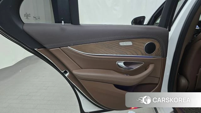 Mercedes-Benz E-Class W213 id 4411327 из Кореи 17