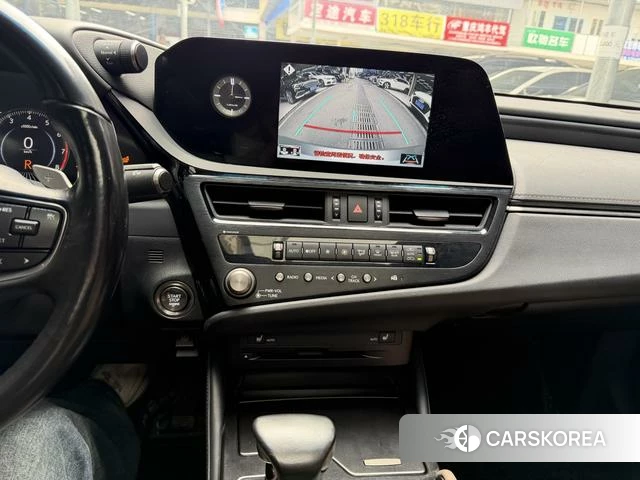 Lexus ES id 4279146 из Китая 17