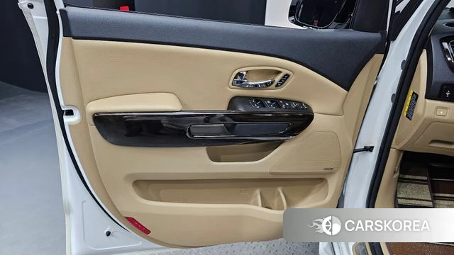 Kia The New Carnival id 4530553 из Кореи 17