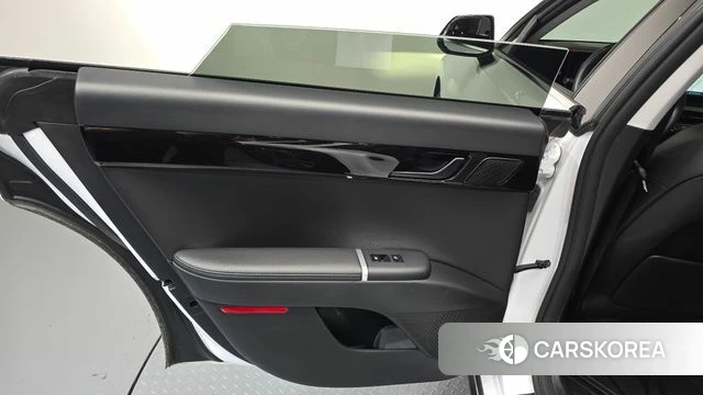 Hyundai Grandeur (GN7) id 4487703 из Кореи 17