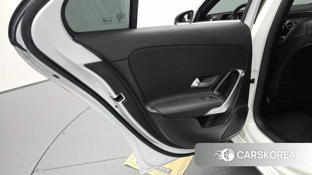 Mercedes-Benz A-Class W177 id 4864555 из Кореи 17