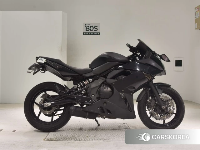 Проданный Kawasaki NINJA 400R 2011 из Японии