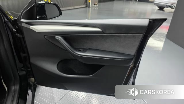 Tesla Model Y id 4834651 из Кореи 17