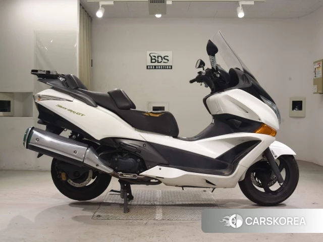 Проданный Honda SILVER WING 600 GT 2015 из Японии