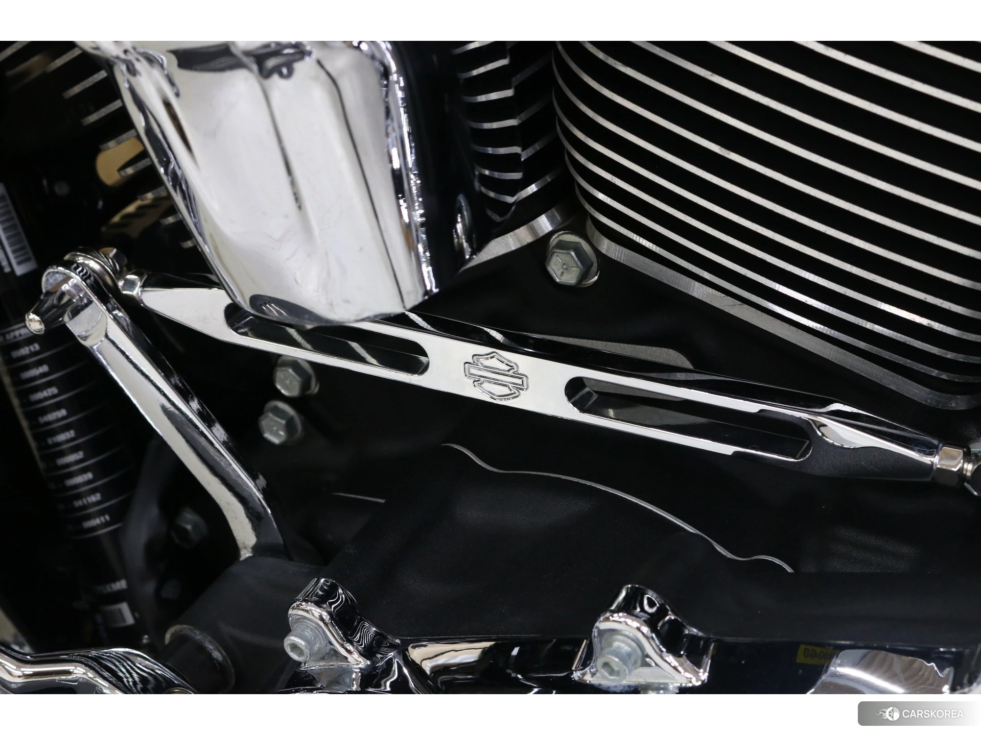 Harley-Davidson Road Glide FLTRXS1750 id 3948152 из Японии 17