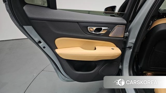 Volvo V60 Cross-Country 2nd Generation id 4381400 из Кореи 17