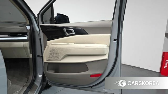 Kia The New Carnival 4th Generation id 4548966 из Кореи 17