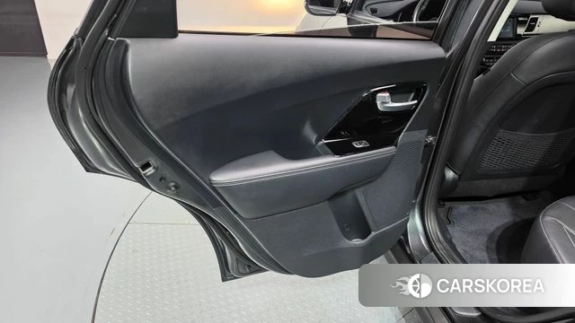 Kia Niro EV id 4683539 из Кореи 17