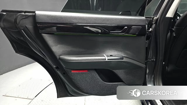 Hyundai Grandeur (GN7) id 4618348 из Кореи 17