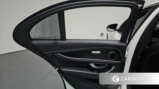 Mercedes-Benz E-Class W213 id 4784725 из Кореи 17