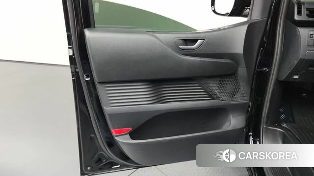 Hyundai Staria id 4928767 из Кореи 17