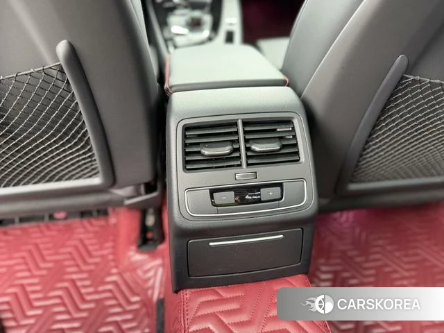 Audi A4L id 4261624 из Китая 17