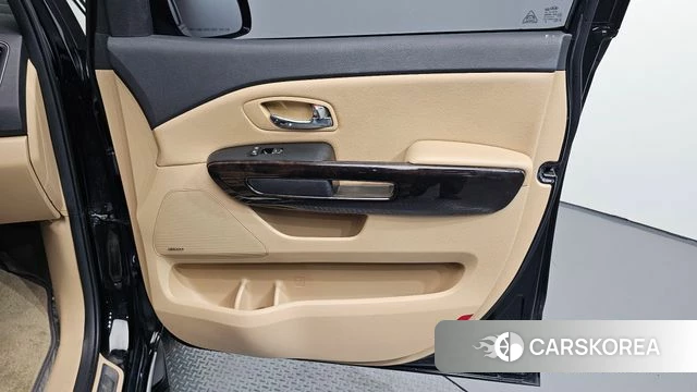 Kia The New Carnival id 4471124 из Кореи 17