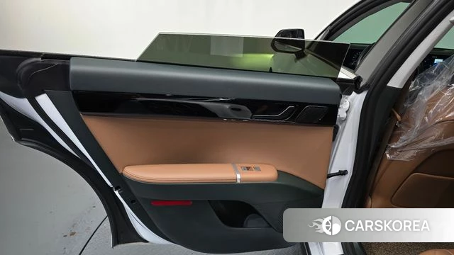 Hyundai Grandeur Hybrid (GN7) id 4414456 из Кореи 17