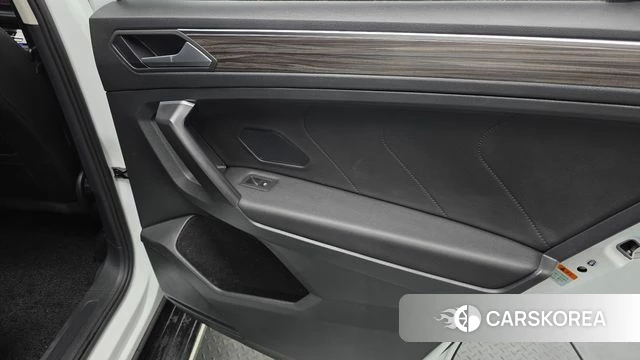 Volkswagen Tiguan Allspace id 4361001 из Кореи 17
