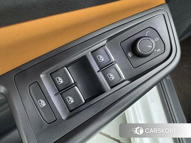Volkswagen Bora id 4258585 из Китая 17