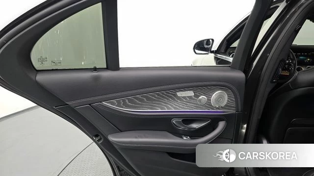 Mercedes-Benz E-Class W213 id 4608606 из Кореи 17