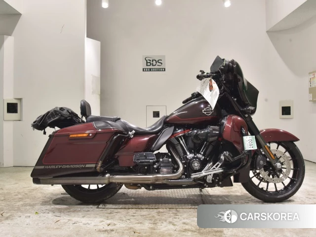 Проданный Harley-Davidson Street Glide FLHXSE1920 CVO 2019 из Японии, фото 2