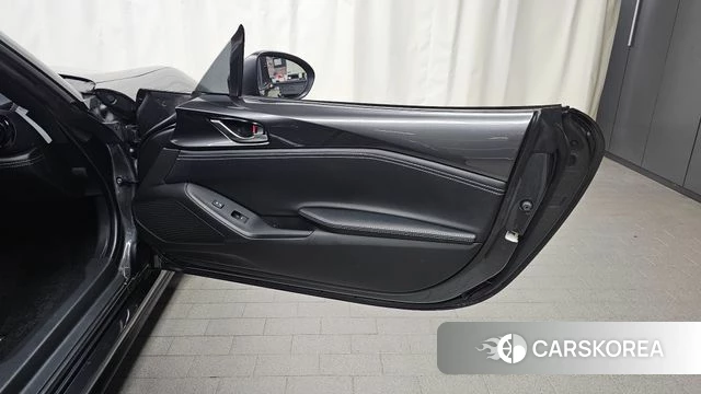 Mazda MX-5 MIATA id 4614306 из Кореи 17