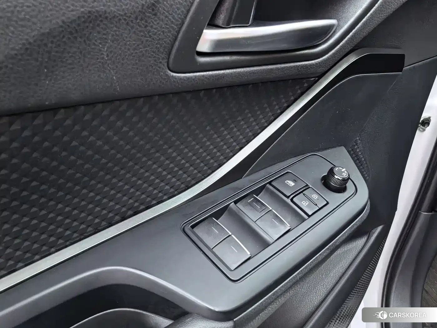 Toyota IZOA id 4570610 из Китая 17