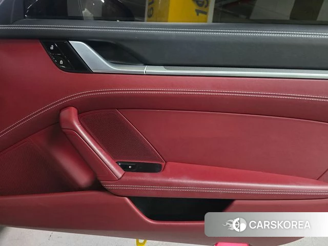 Porsche 911(992) id 4567948 из Кореи 17