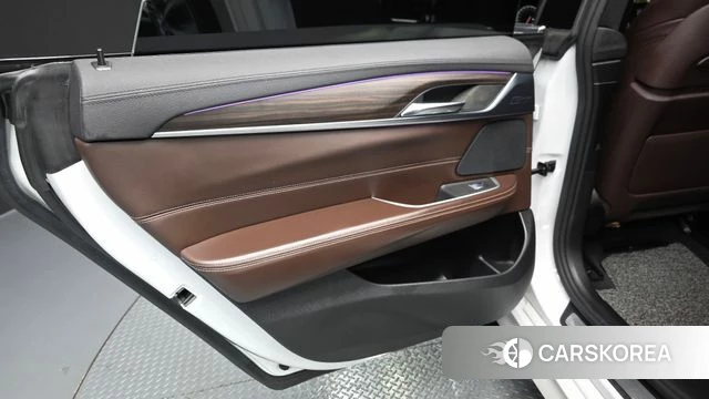 BMW 6 Series GT (G32) id 4203548 из Кореи 17