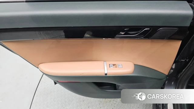 Hyundai Grandeur (GN7) id 4201428 из Кореи 17