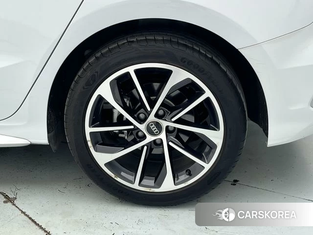 Audi A3 id 4307432 из Китая 17
