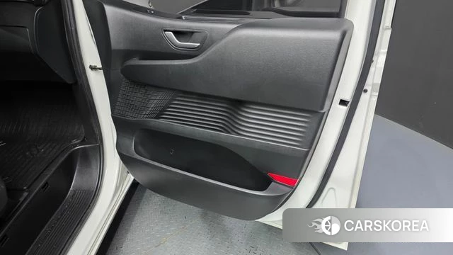 Hyundai Staria id 4194233 из Кореи 17