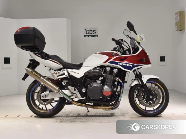 Проданный Honda CB1300SF BOLDOR 2015 из Японии, фото 2