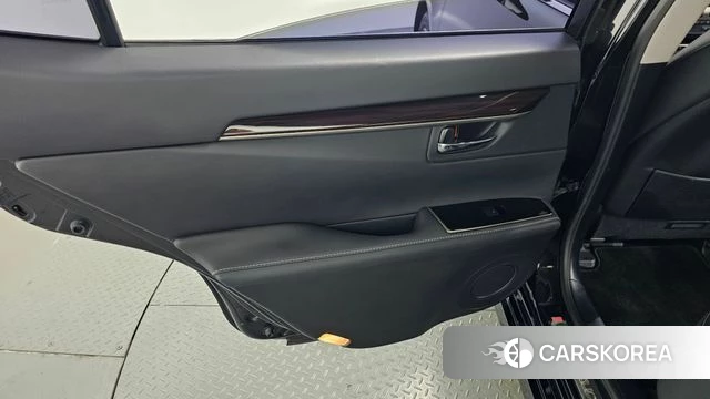 Lexus New ES300h id 4483225 из Кореи 17