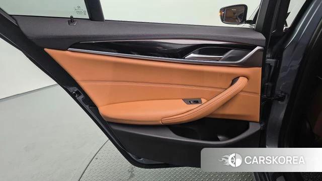 BMW 5 Series (G30) id 4751296 из Кореи 17