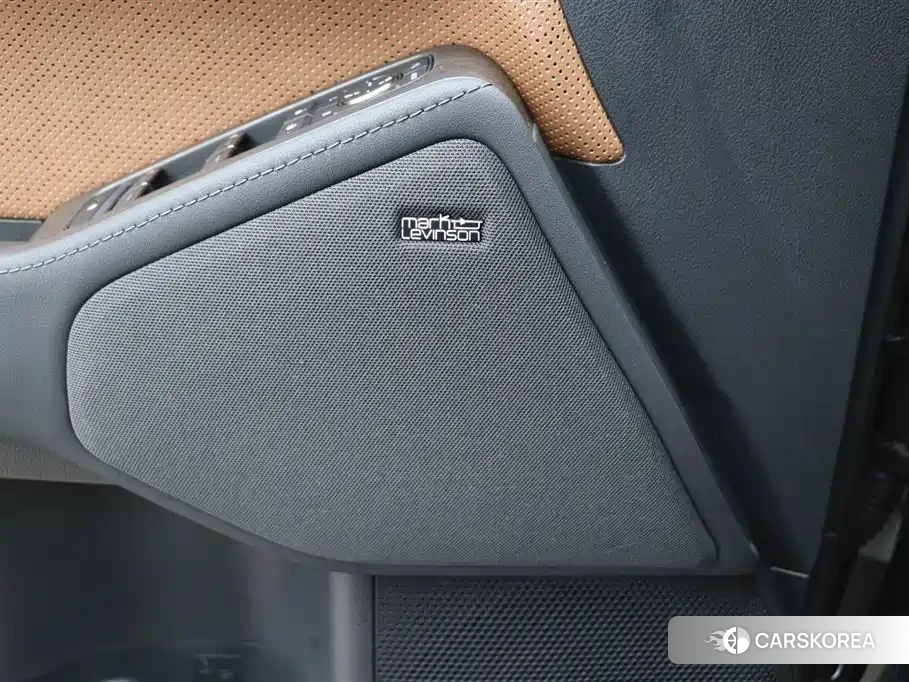 Lexus GX id 4629507 из Китая 17