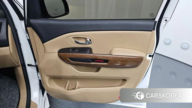 Kia All New Carnival id 4295131 из Кореи 17