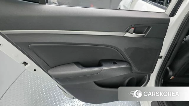 Hyundai Avante AD id 4310989 из Кореи 17