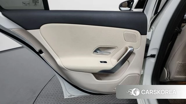 Mercedes-Benz A-Class W177 id 4245168 из Кореи 17