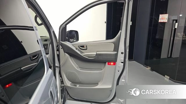 Hyundai The New Grand Starex id 4894569 из Кореи 17