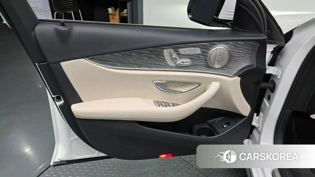 Mercedes-Benz E-Class W213 id 4893485 из Кореи 17