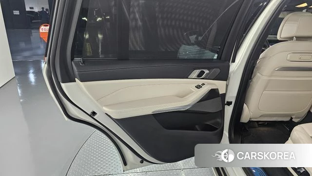 BMW X7 (G07) id 4578560 из Кореи 17