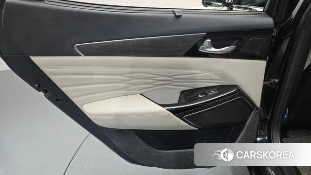 Kia K7 Premier Hybrid id 4895213 из Кореи 17