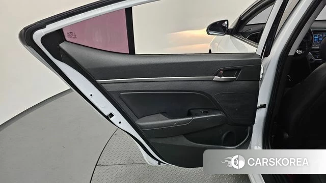 Hyundai Avante AD id 4345706 из Кореи 17