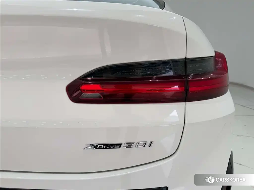 BMW X4 id 4545835 из Китая 17