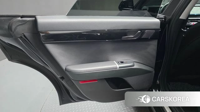 Hyundai Grandeur Hybrid (GN7) id 4281446 из Кореи 17
