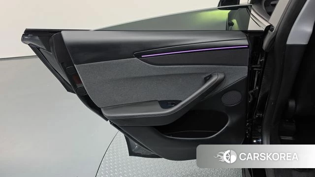 Tesla Model Y id 4686477 из Кореи 17